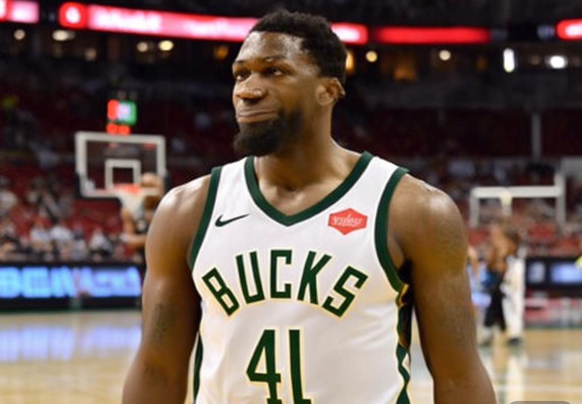 密尔沃基雄鹿休赛期运作：狄龙-布鲁克斯能否补强外线防守，升级争冠首发阵容？